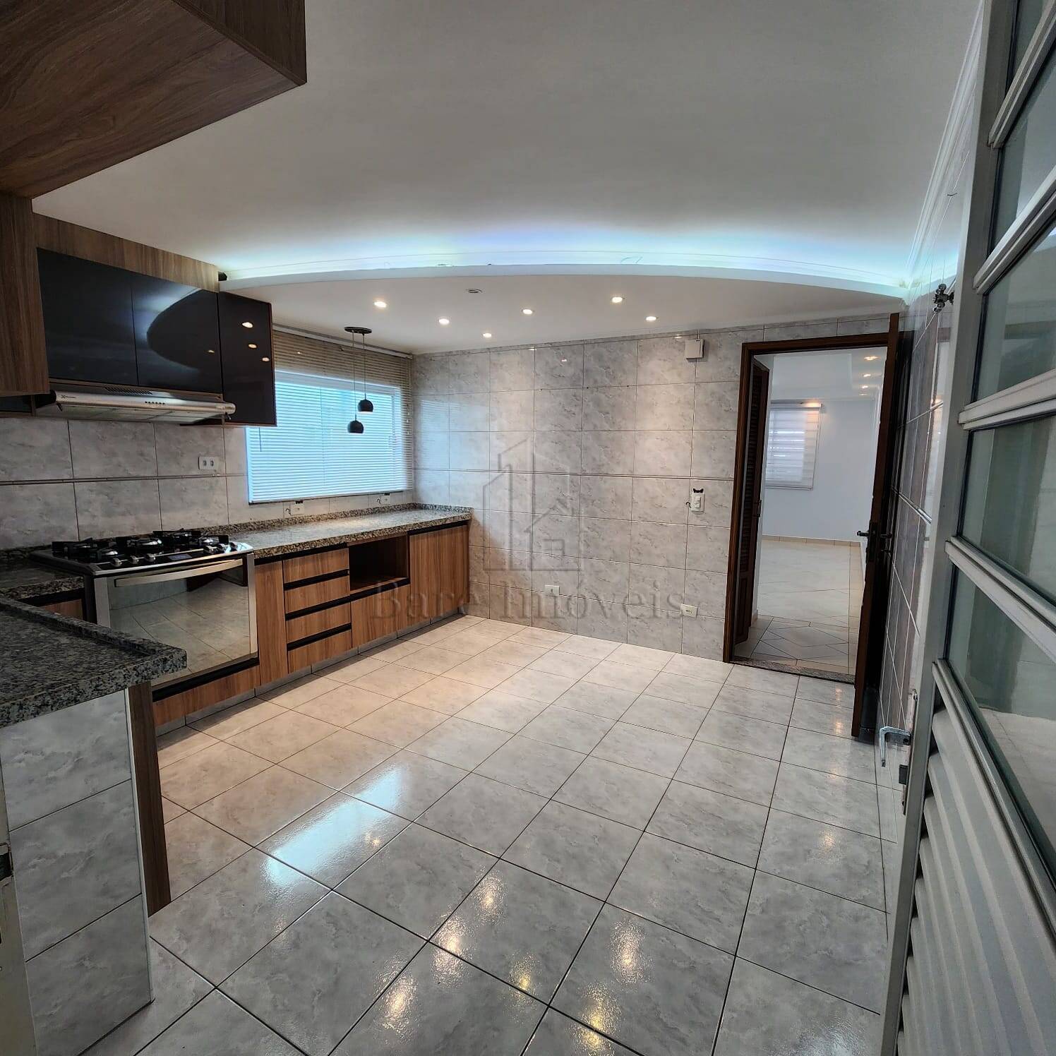 Sobrado à venda com 3 quartos, 210m² - Foto 13