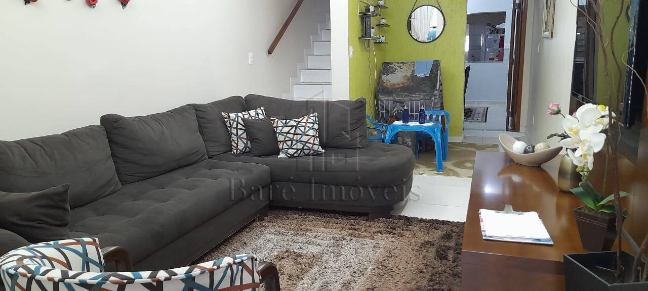 Sobrado à venda com 3 quartos, 85m² - Foto 1