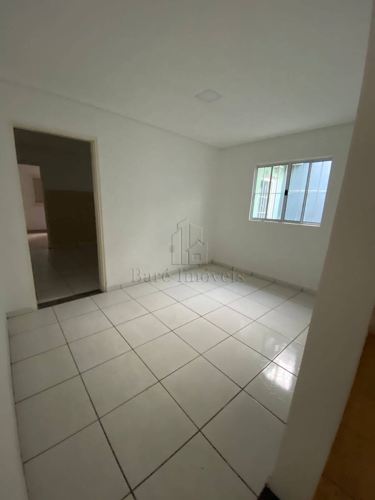 Casa para alugar com 5 quartos, 140m² - Foto 6