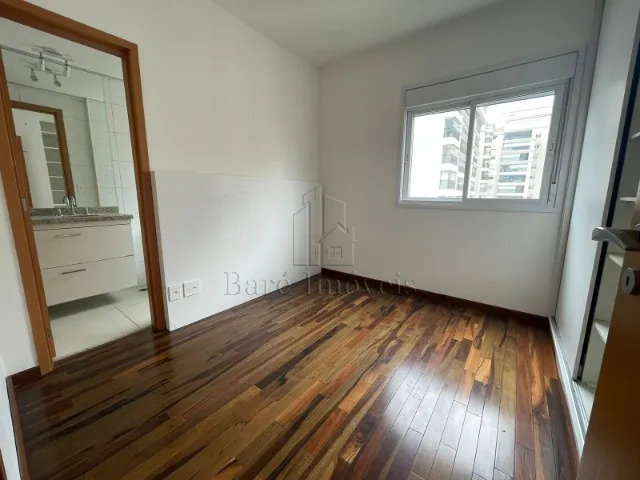 Apartamento à venda com 2 quartos, 78m² - Foto 4