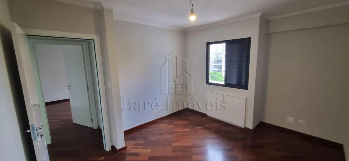 Apartamento à venda com 3 quartos, 160m² - Foto 11