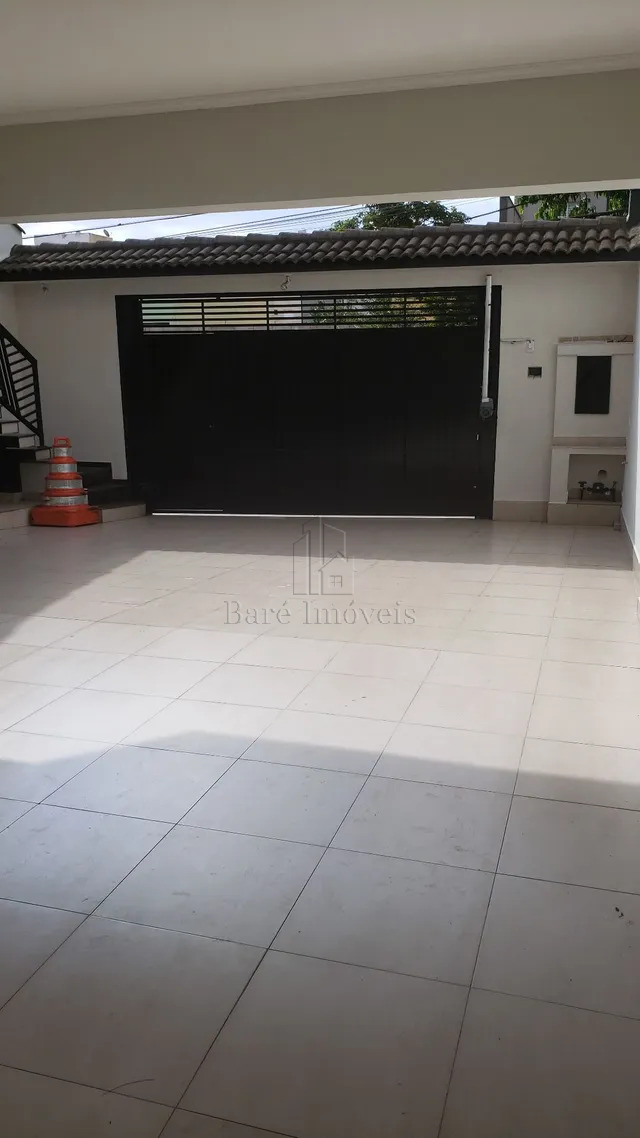 Sobrado à venda com 4 quartos, 250m² - Foto 2