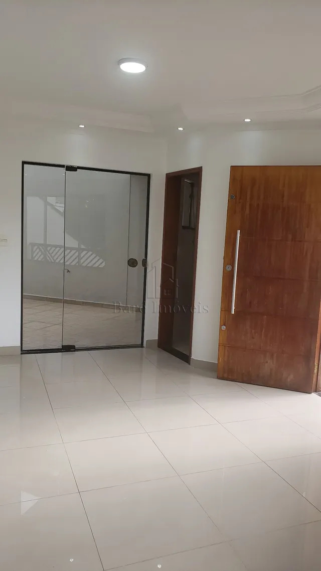 Sobrado à venda com 4 quartos, 250m² - Foto 3