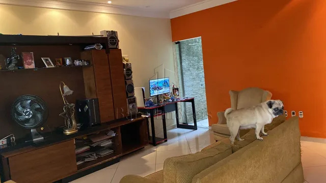 Sobrado à venda com 3 quartos, 150m² - Foto 1