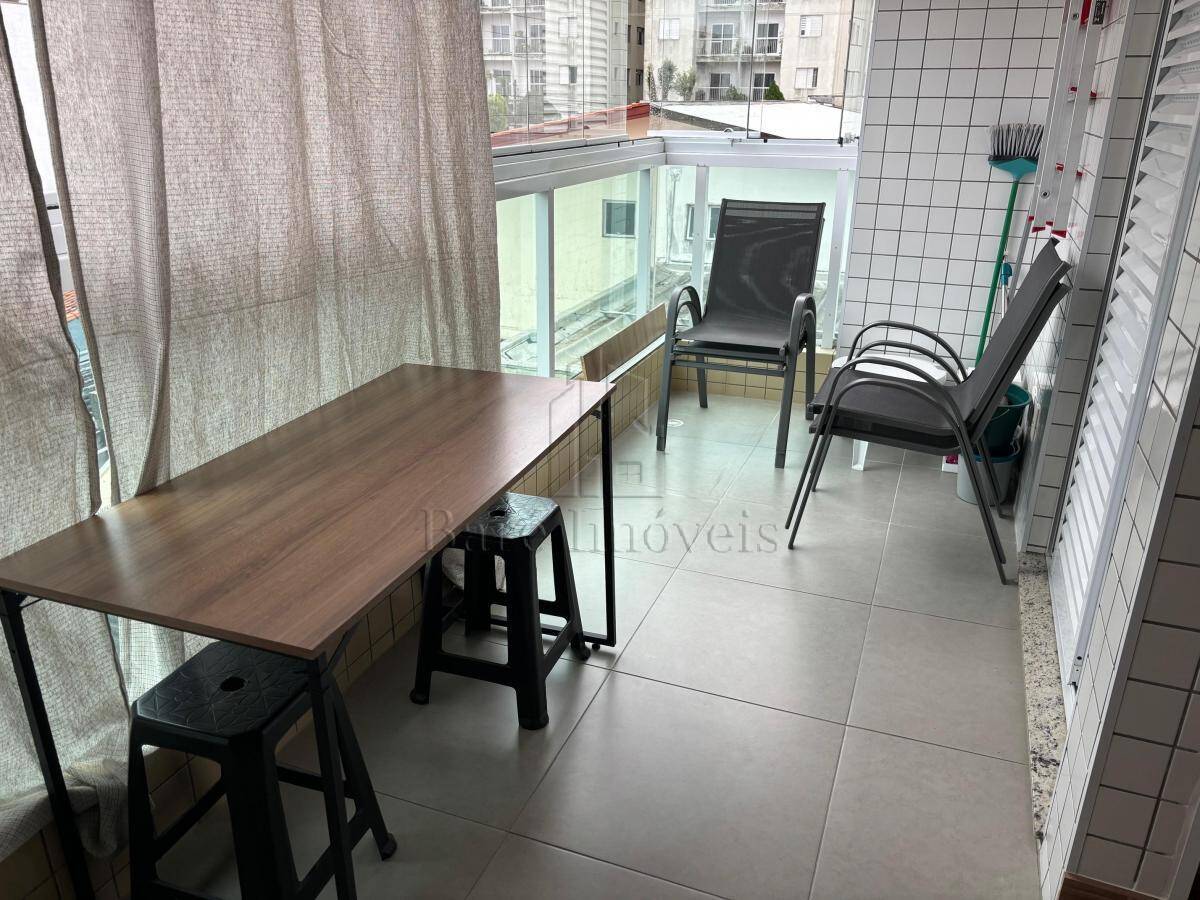 Apartamento à venda com 2 quartos, 70m² - Foto 2