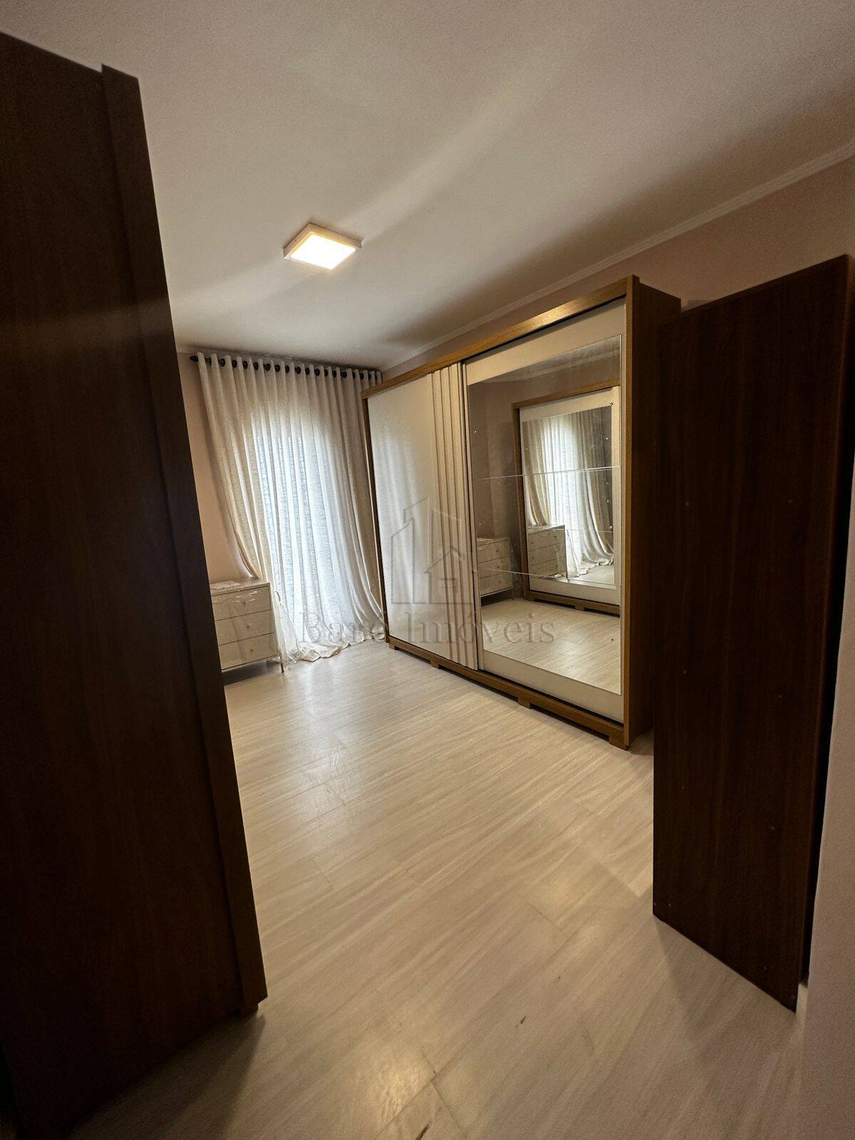 Apartamento à venda com 3 quartos, 188m² - Foto 6