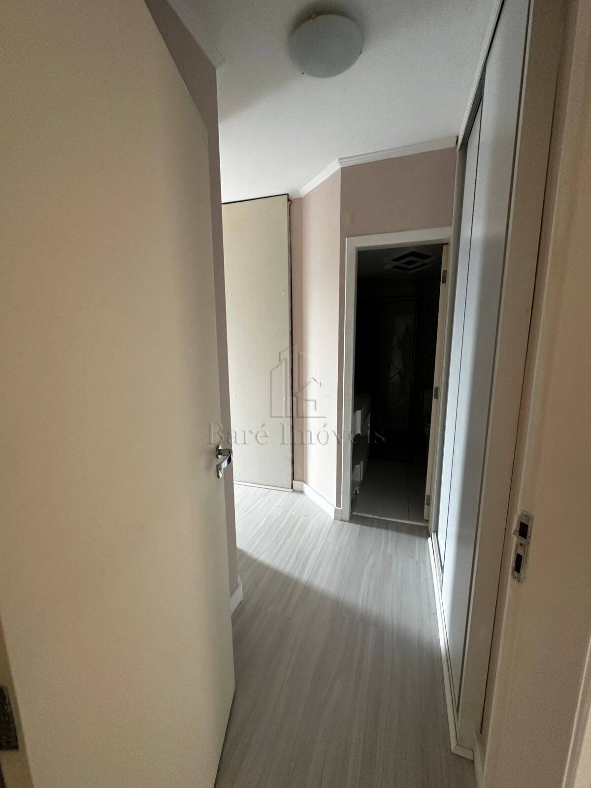 Apartamento à venda com 3 quartos, 188m² - Foto 8