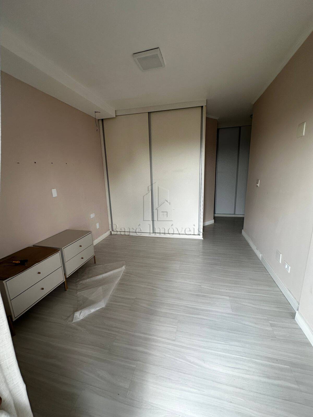 Apartamento à venda com 3 quartos, 188m² - Foto 10