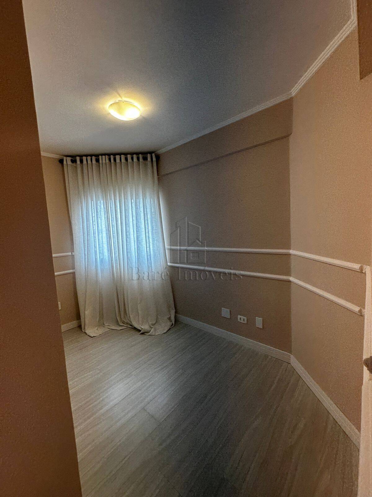 Apartamento à venda com 3 quartos, 188m² - Foto 19