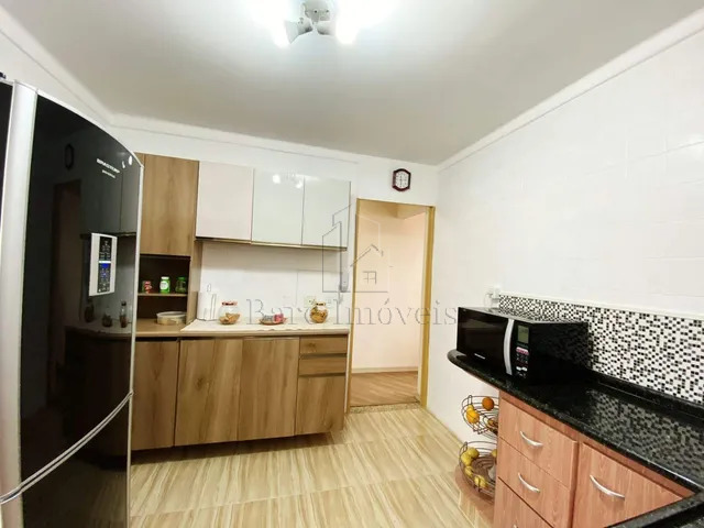 Apartamento à venda com 3 quartos, 90m² - Foto 2