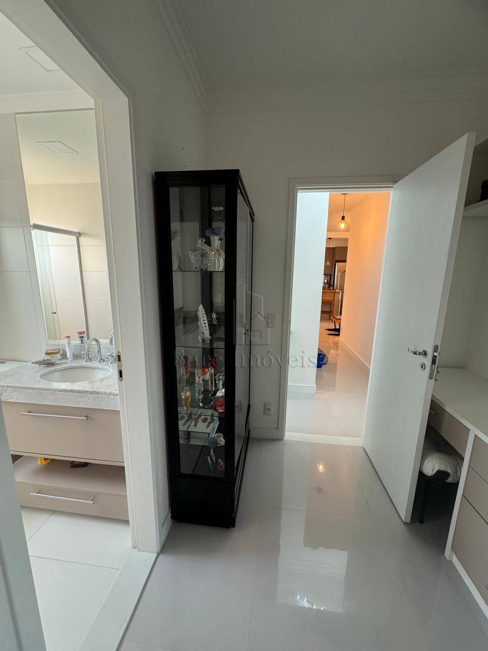 Apartamento à venda com 2 quartos, 77m² - Foto 13