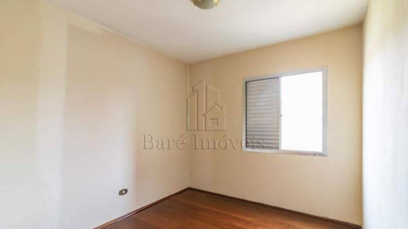 Apartamento à venda com 2 quartos, 70m² - Foto 1