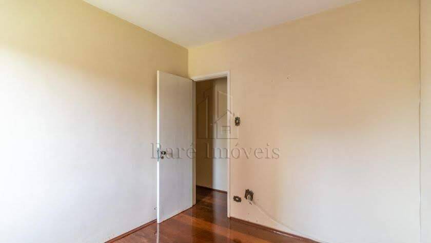 Apartamento à venda com 2 quartos, 70m² - Foto 2