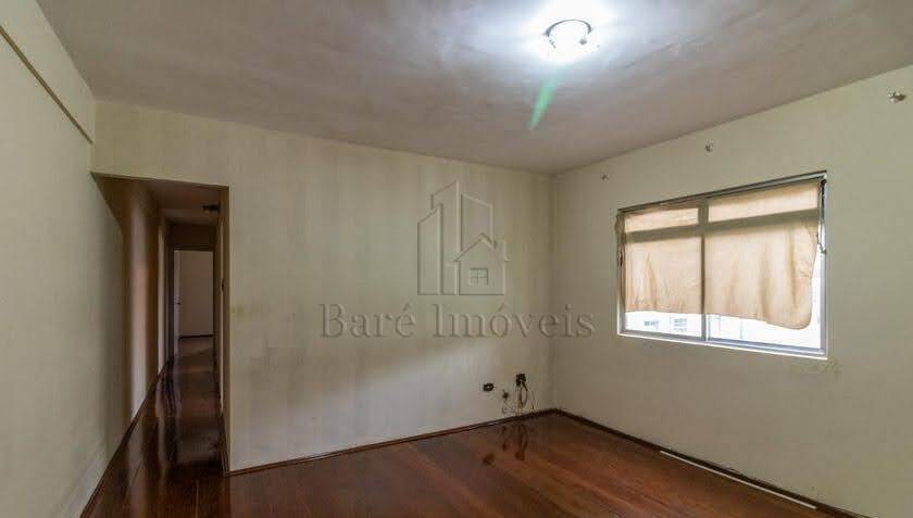 Apartamento à venda com 2 quartos, 70m² - Foto 19