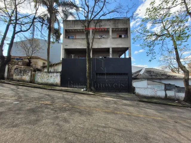 Sobrado à venda com 5 quartos, 300m² - Foto 1