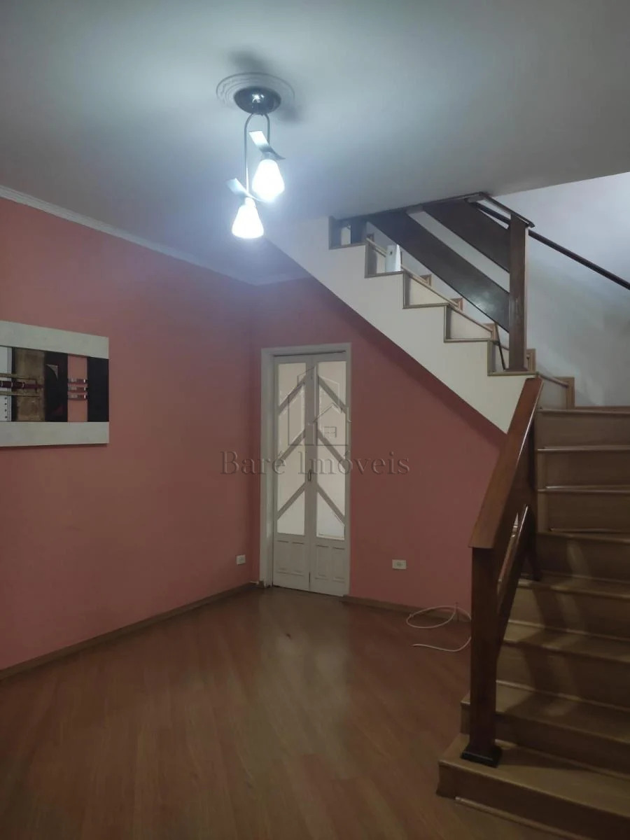 Sobrado à venda com 2 quartos, 121m² - Foto 2