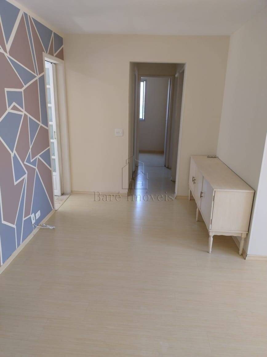 Apartamento à venda com 3 quartos, 105m² - Foto 2