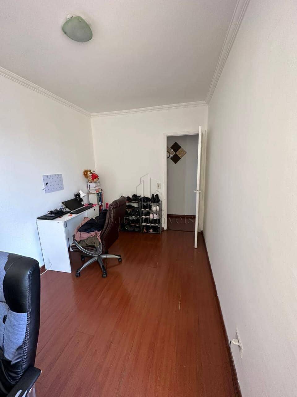 Apartamento à venda com 2 quartos, 64m² - Foto 2