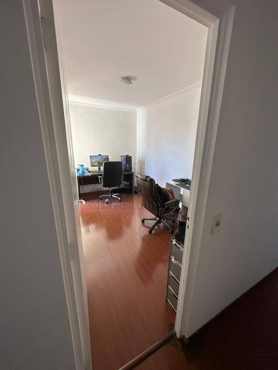 Apartamento à venda com 2 quartos, 64m² - Foto 12