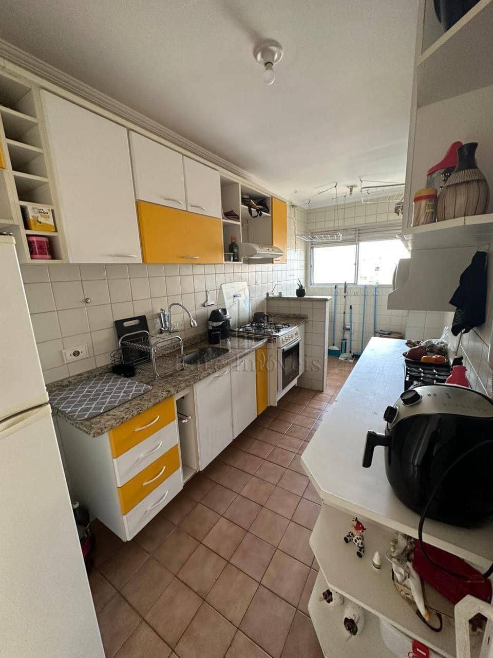 Apartamento à venda com 2 quartos, 64m² - Foto 19