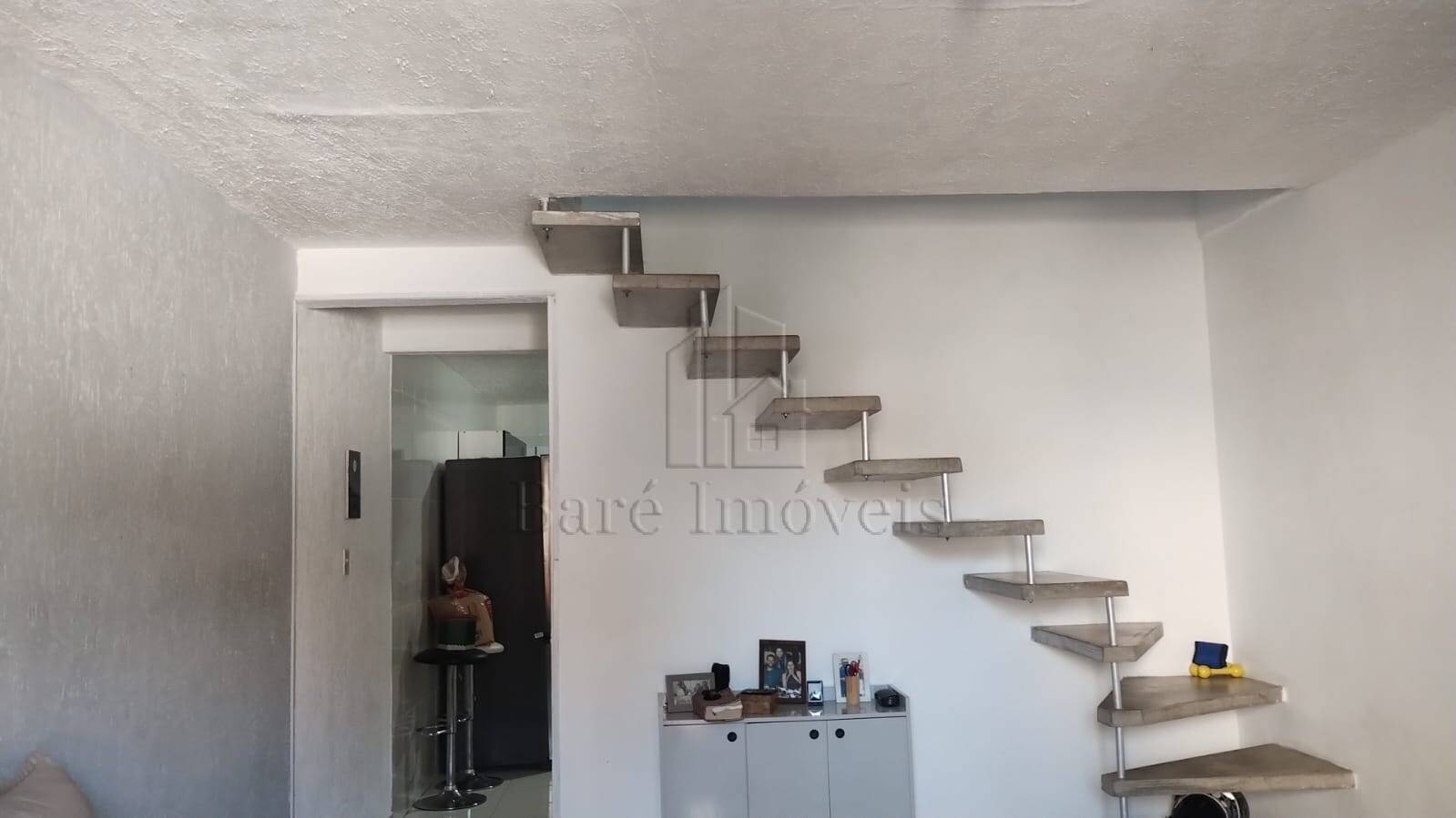 Sobrado à venda com 2 quartos, 128m² - Foto 1