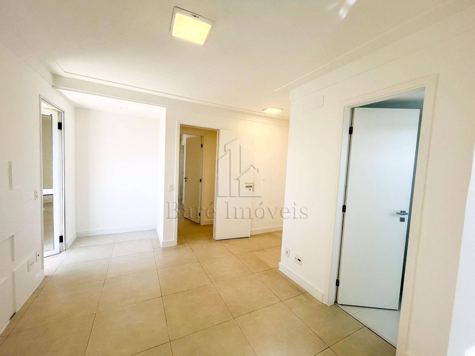 Apartamento à venda com 3 quartos, 128m² - Foto 1