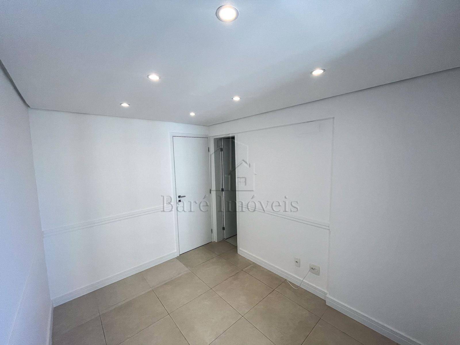 Apartamento à venda com 3 quartos, 128m² - Foto 15