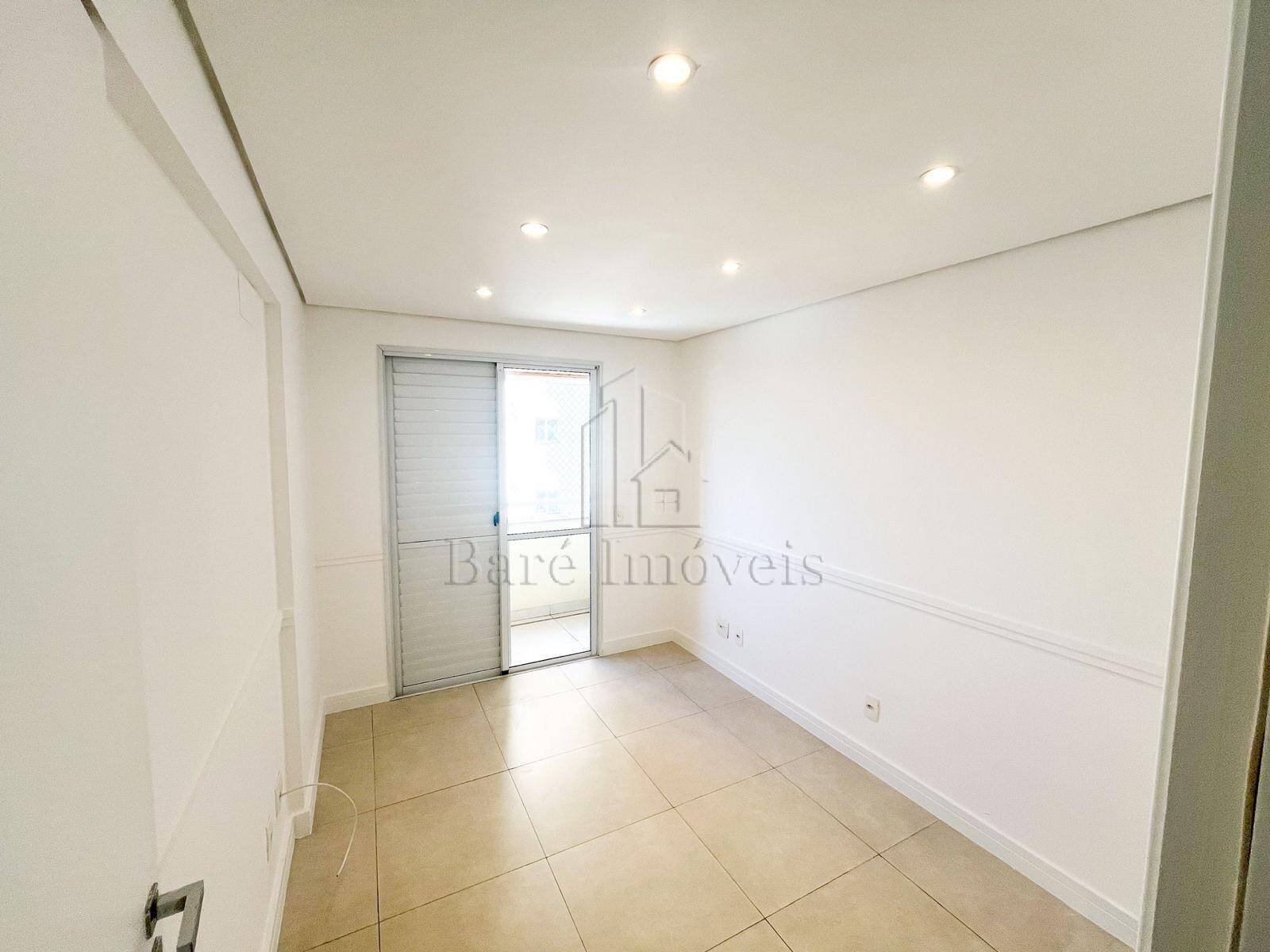 Apartamento à venda com 3 quartos, 128m² - Foto 20