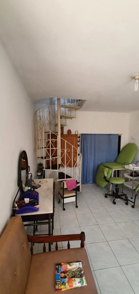 Casa à venda com 3 quartos, 160m² - Foto 2