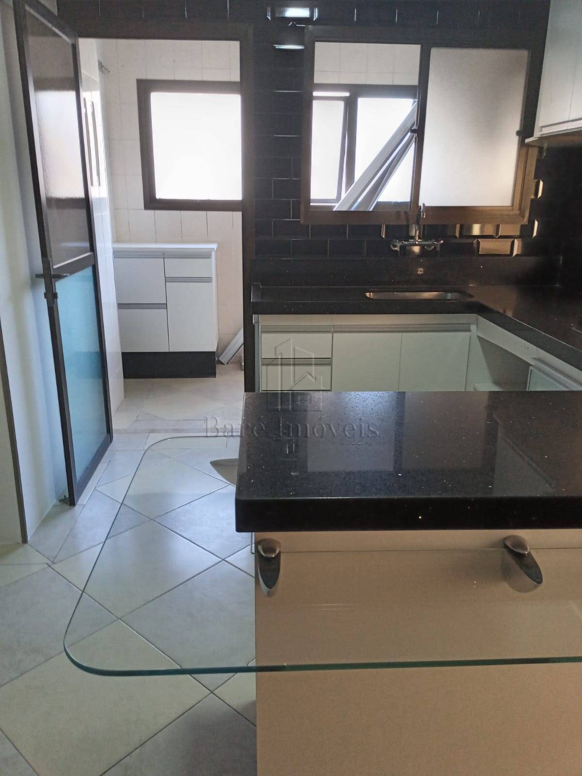 Apartamento à venda com 3 quartos, 127m² - Foto 5