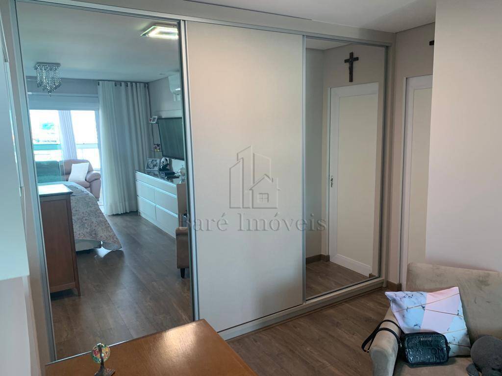 Apartamento à venda com 3 quartos, 150m² - Foto 10