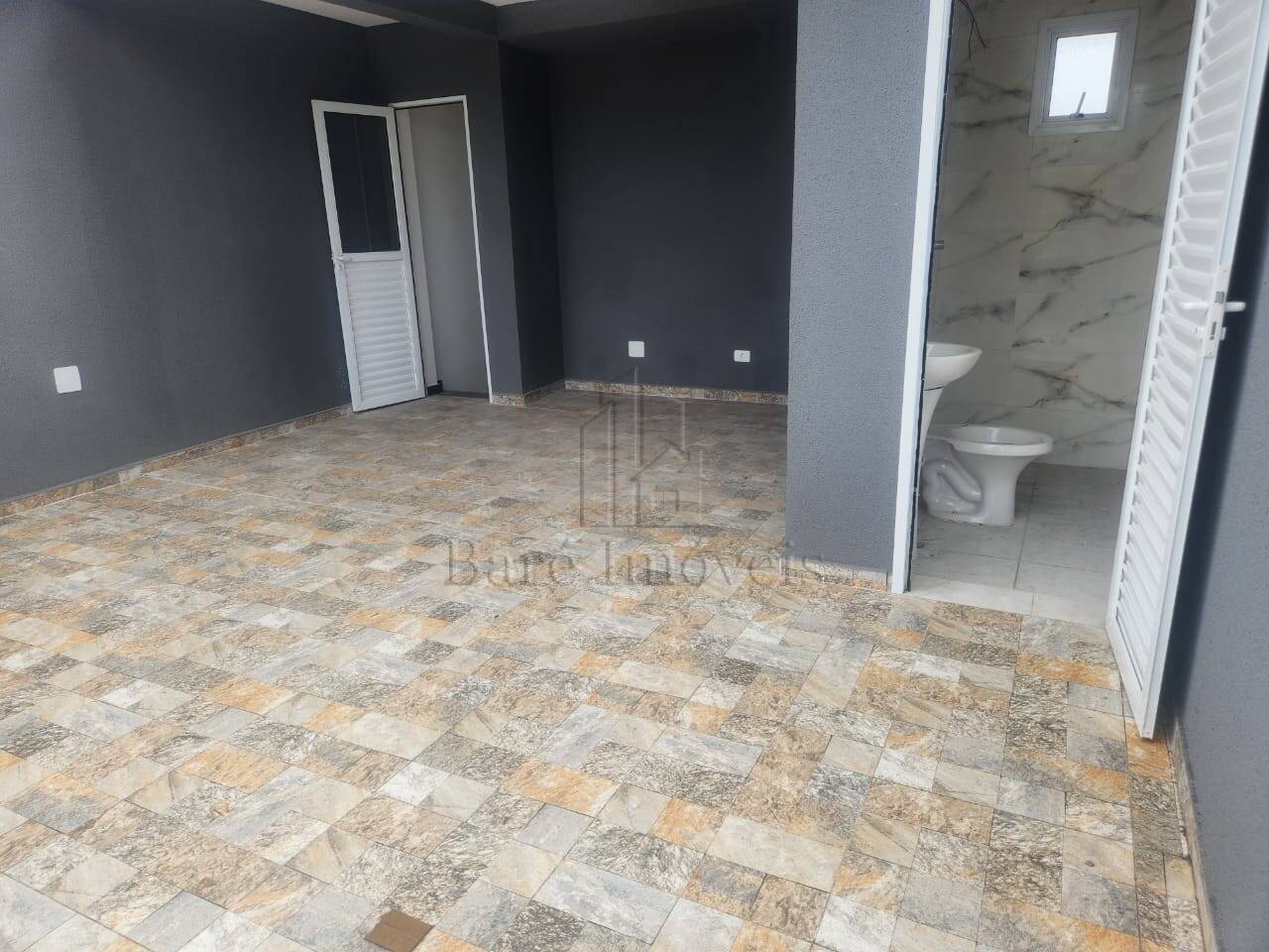 Sobrado à venda com 2 quartos, 114m² - Foto 1