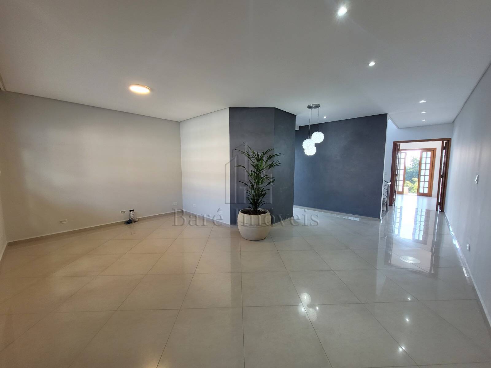 Sobrado à venda com 3 quartos, 235m² - Foto 3