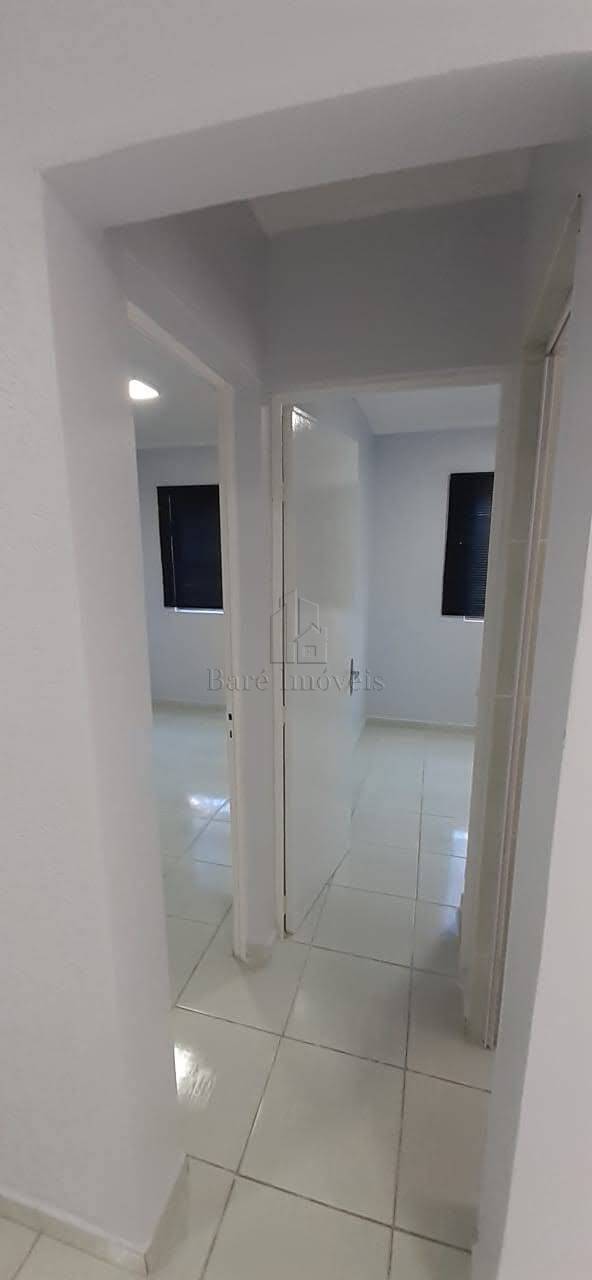 Apartamento para alugar com 2 quartos, 50m² - Foto 4