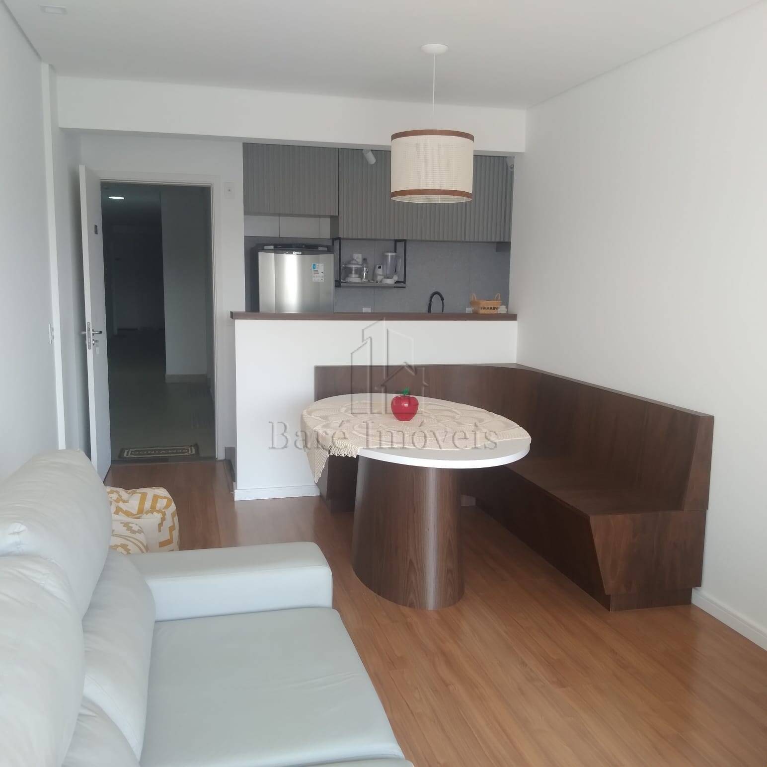 Apartamento à venda com 2 quartos, 58m² - Foto 1