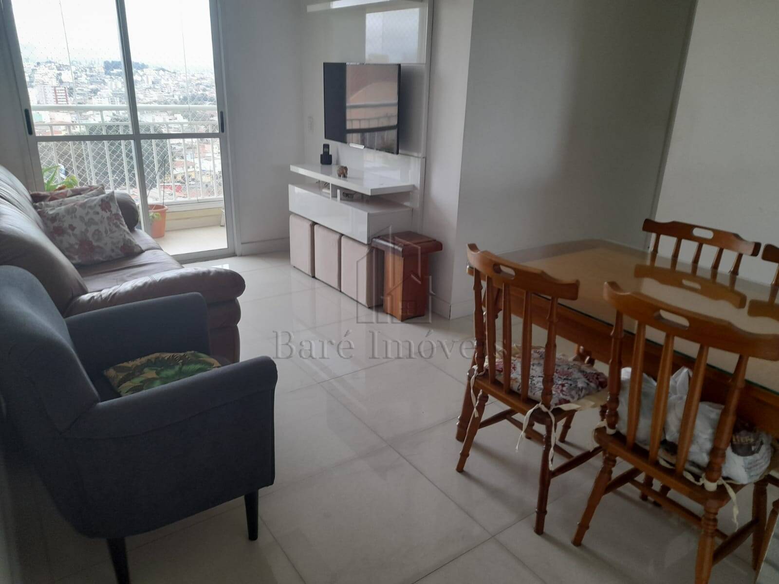 Apartamento à venda com 2 quartos, 63m² - Foto 1