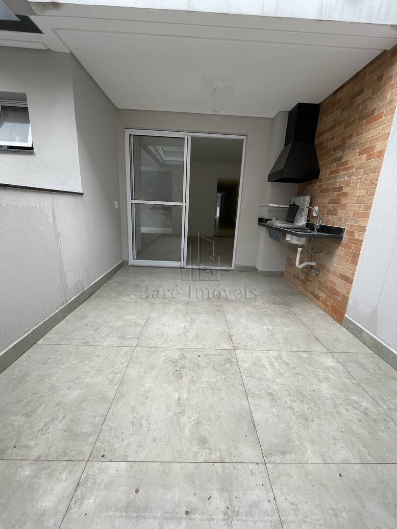 Apartamento à venda com 2 quartos, 70m² - Foto 1