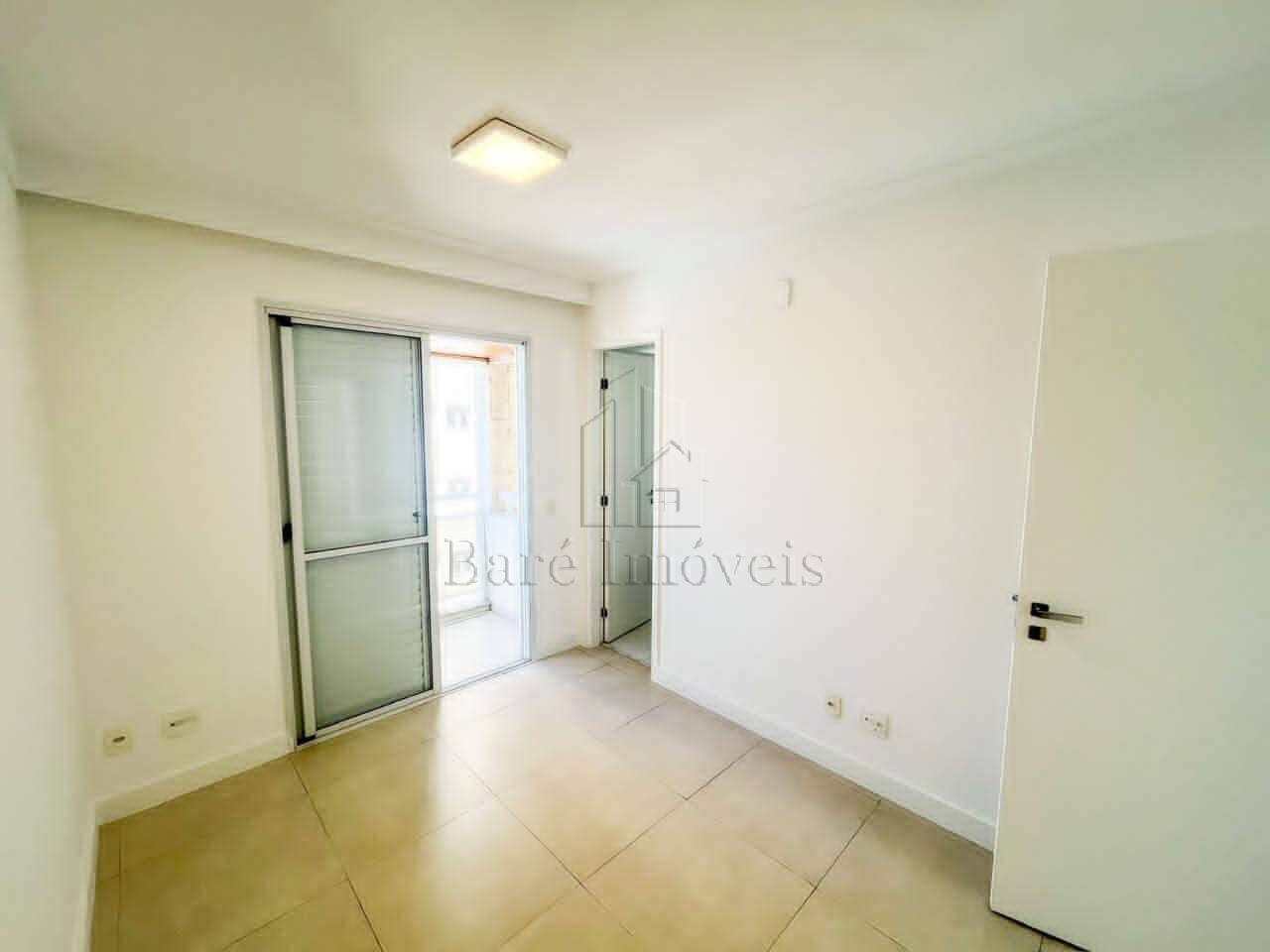 Apartamento à venda com 3 quartos, 128m² - Foto 4