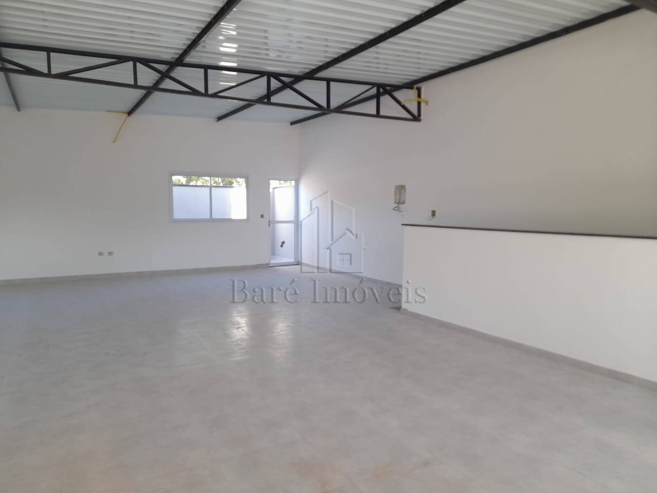 Loja-Salão para alugar, 311m² - Foto 1