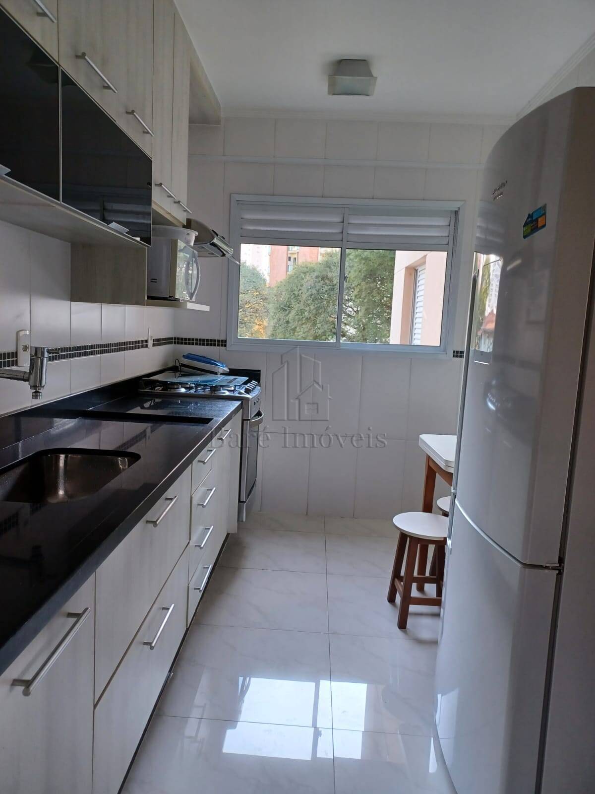 Apartamento à venda com 3 quartos, 88m² - Foto 3