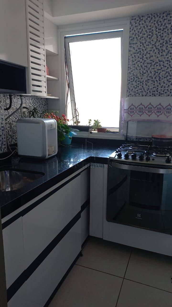 Apartamento à venda com 2 quartos, 53m² - Foto 2