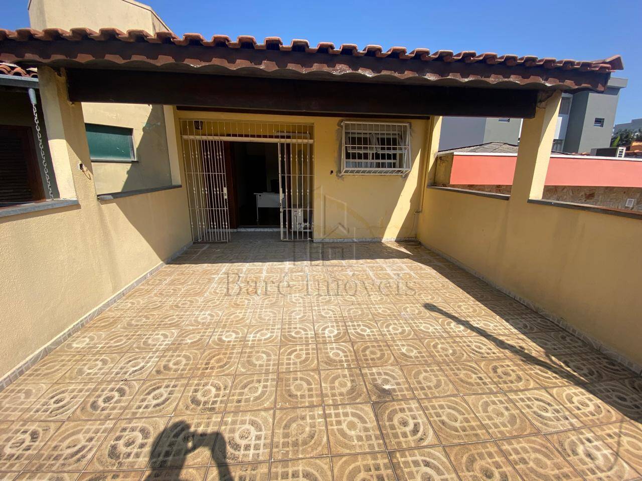 Sobrado à venda com 3 quartos, 200m² - Foto 2