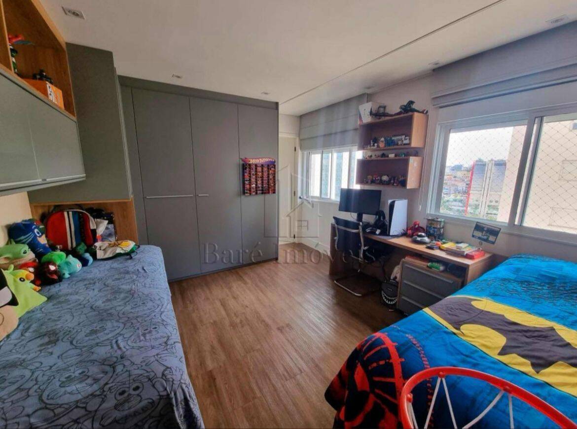 Apartamento à venda com 3 quartos, 237m² - Foto 13