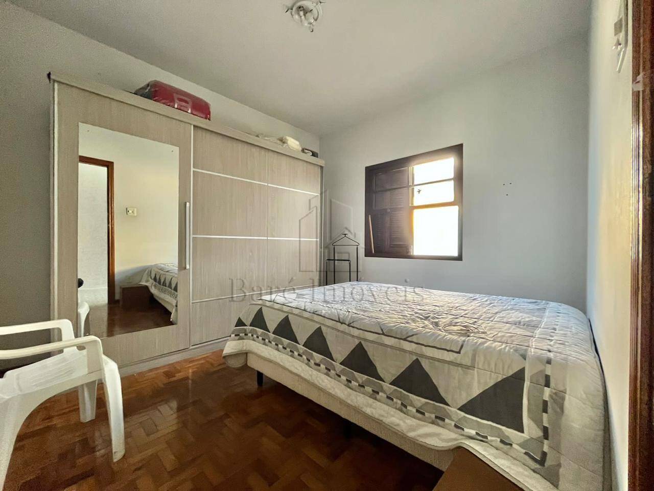 Casa à venda com 4 quartos, 280m² - Foto 12