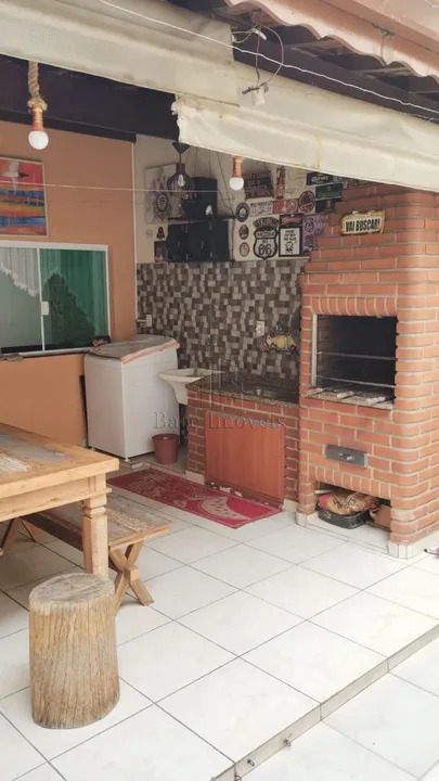 Sobrado à venda com 2 quartos, 125m² - Foto 1