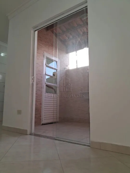 Apartamento à venda com 2 quartos, 40m² - Foto 4