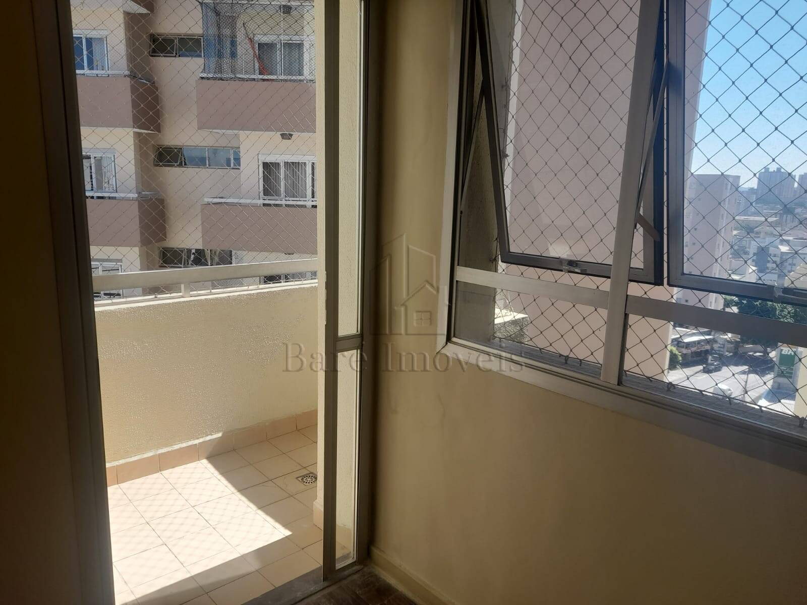 Apartamento para alugar com 3 quartos, 93m² - Foto 3