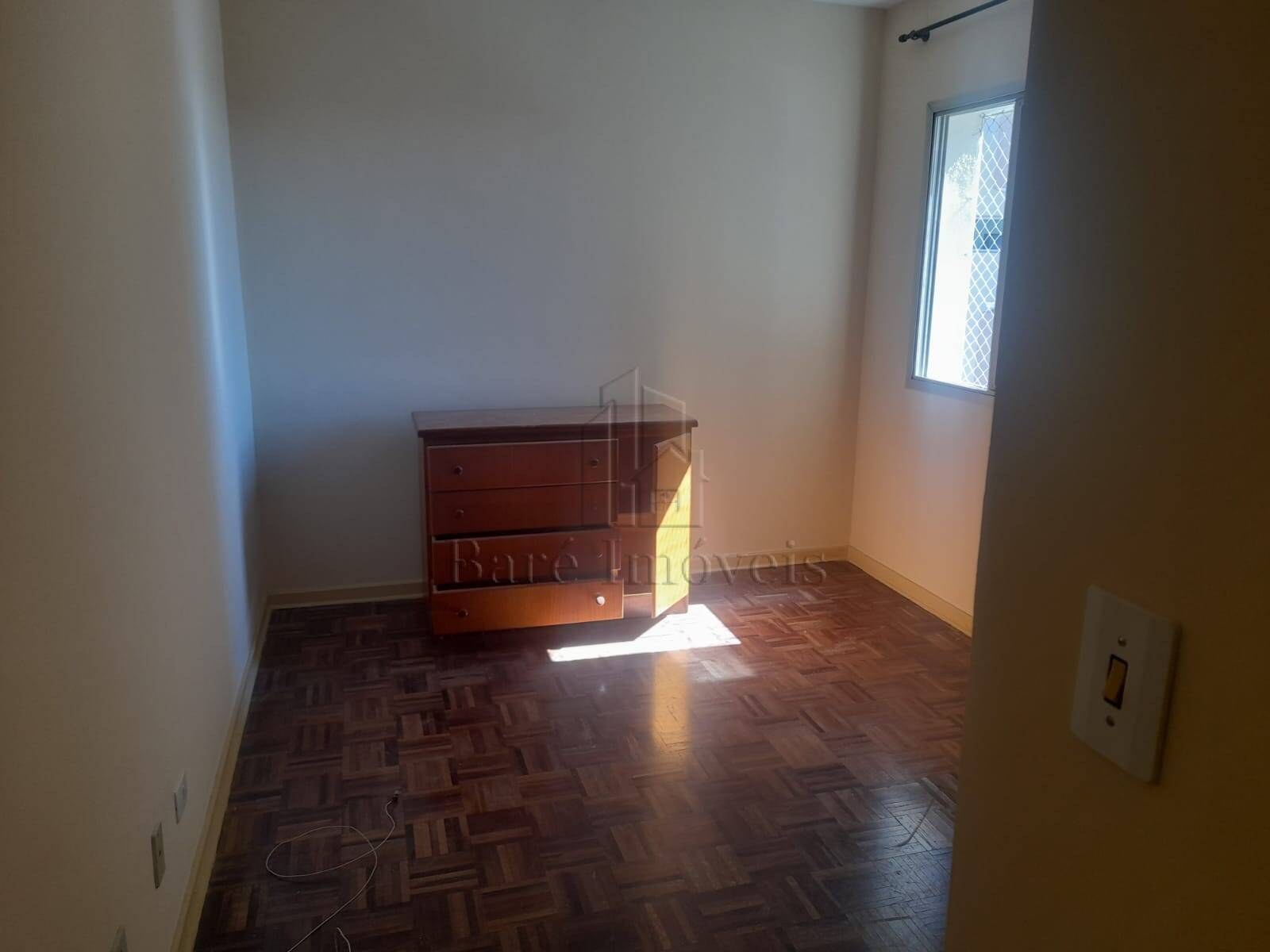 Apartamento para alugar com 3 quartos, 93m² - Foto 8