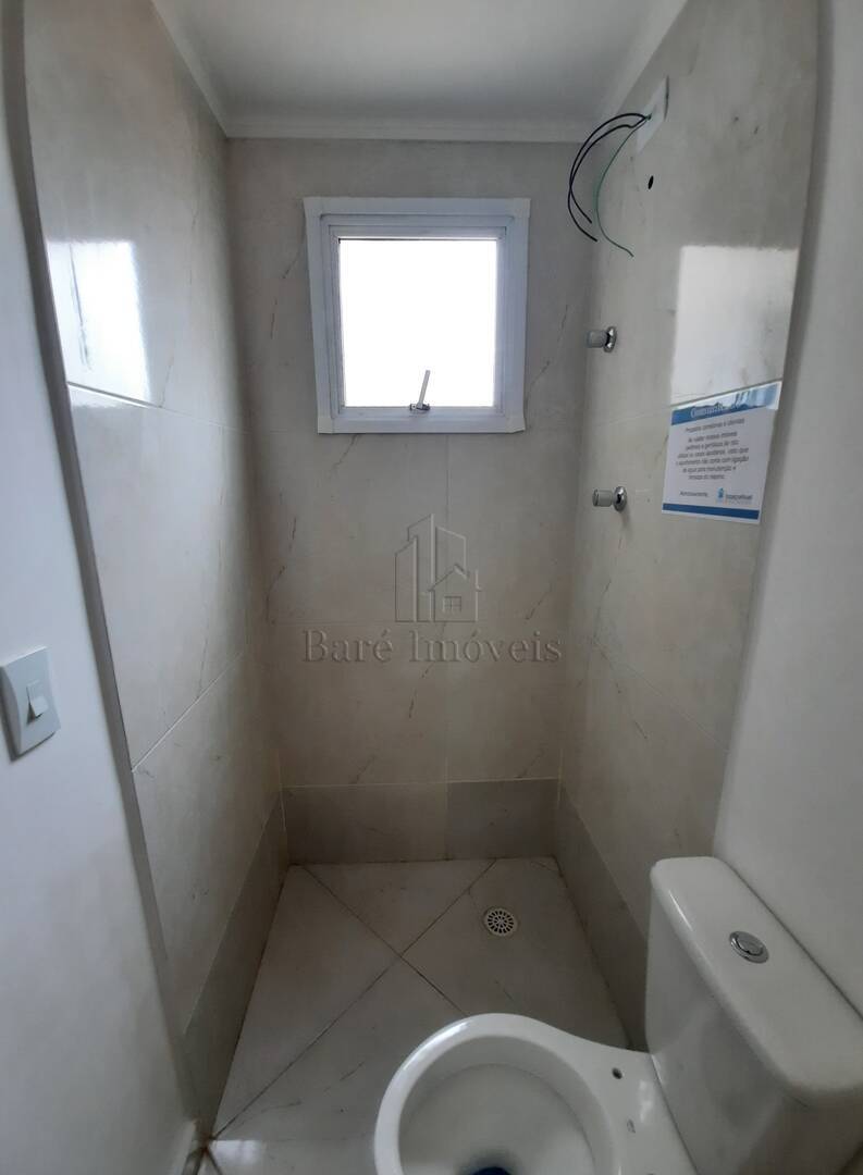 Apartamento à venda com 2 quartos, 72m² - Foto 4