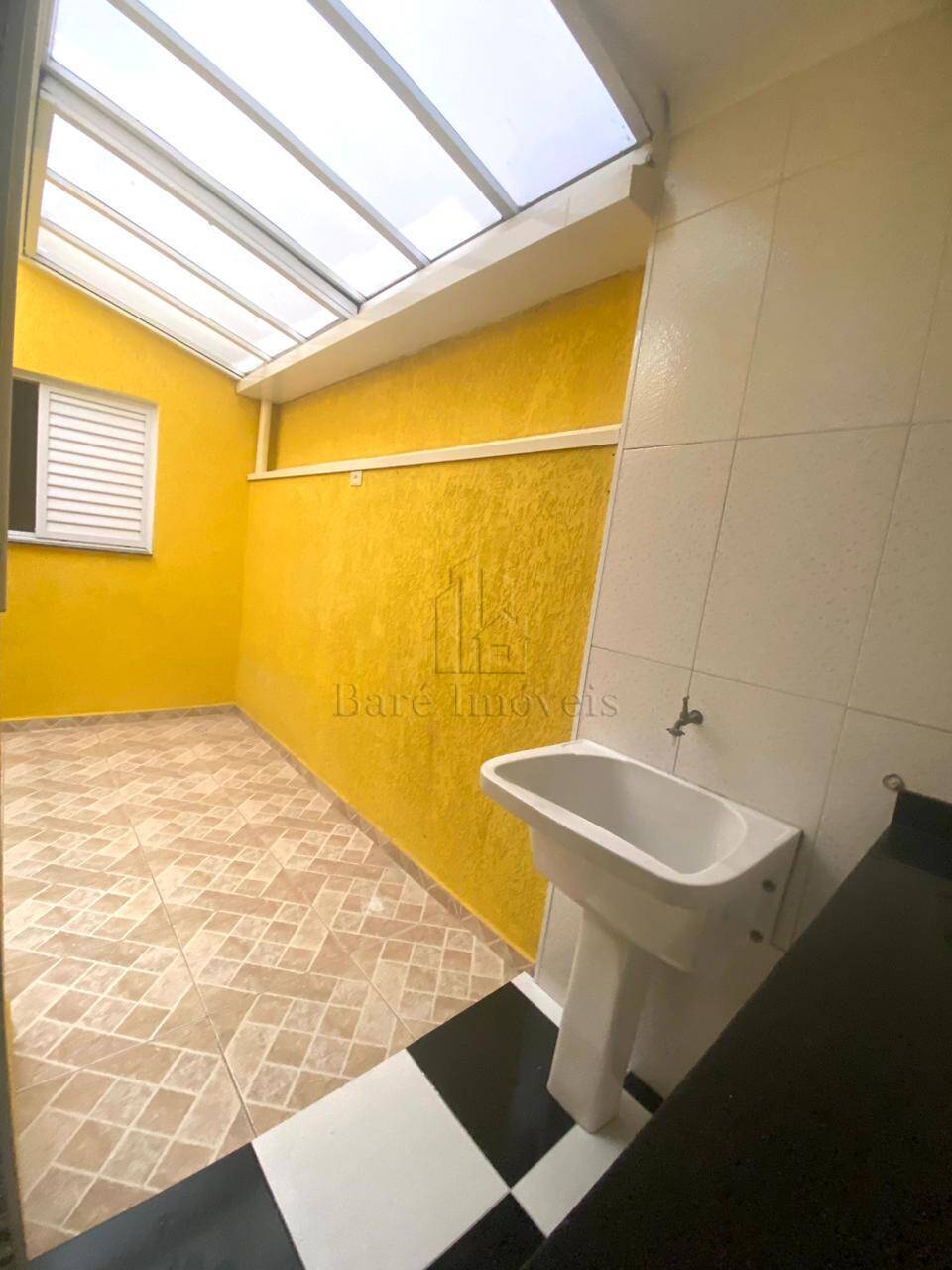 Apartamento à venda com 2 quartos, 40m² - Foto 2